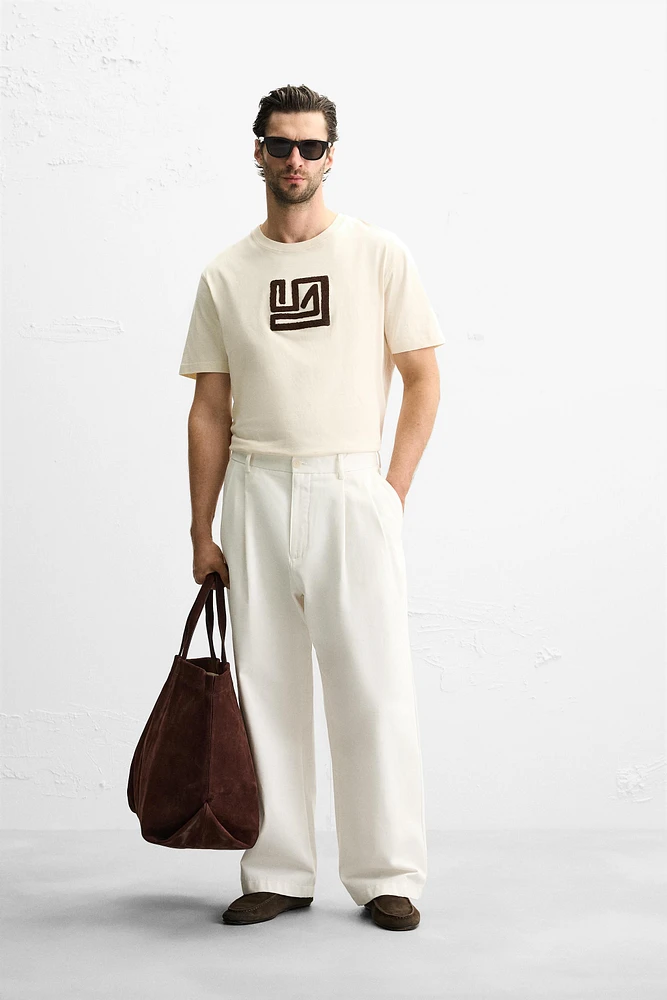T-SHIRT BRODÉ CONTRASTE