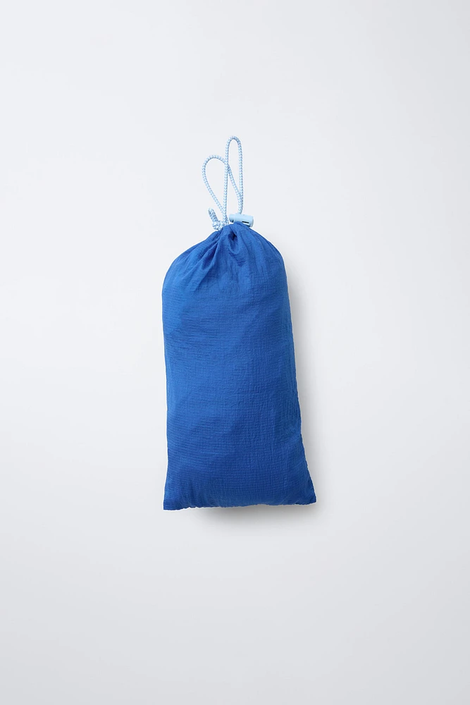 LIGHTWEIGHT PACKABLE WINDBREAKER