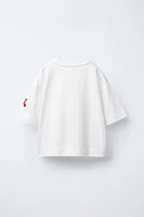 T-SHIRT À INSCRIPTION ET NUMÉRO