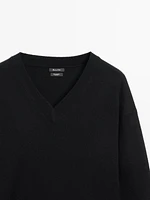 Knit 100% cashmere V-neck sweater