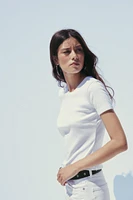 T-SHIRT AVEC COUTURE AU DOS