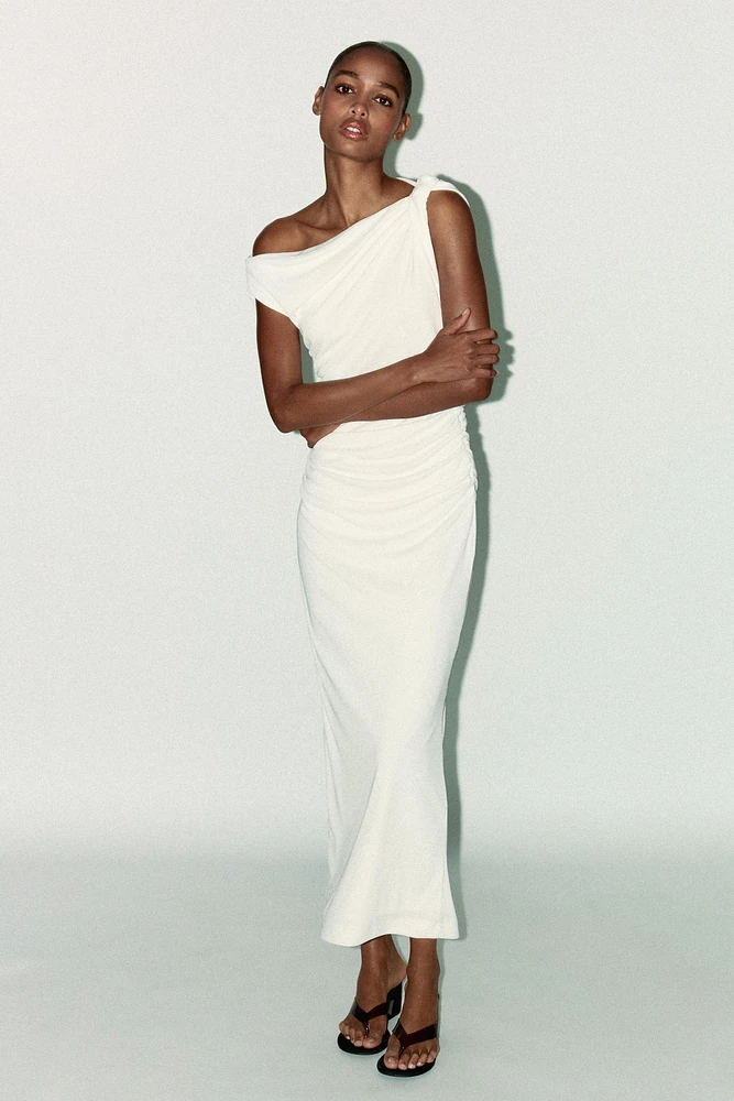 ROBE MIDI ASYMÉTRIQUE