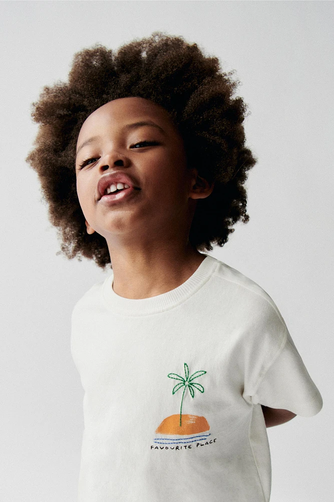 T-SHIRT BRODÉ