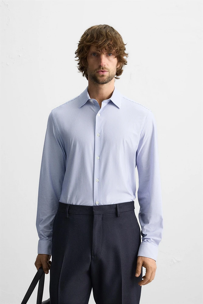 TEXTURED STRETCH SHIRT