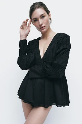 PLEATED ELASTIC BLOUSE