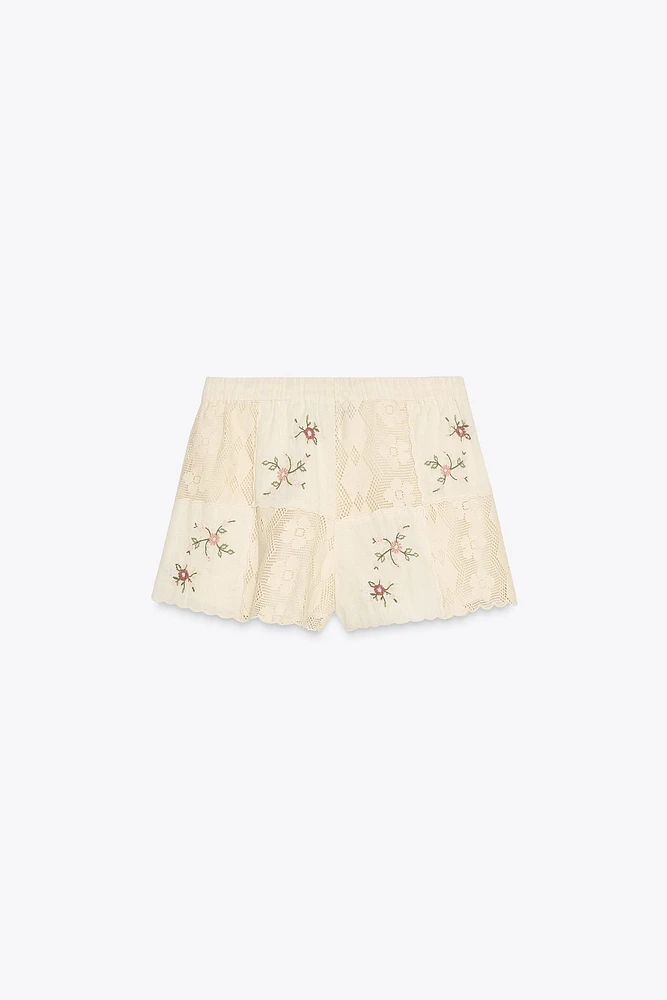EMBROIDERED CROCHET FLOWER SHORTS