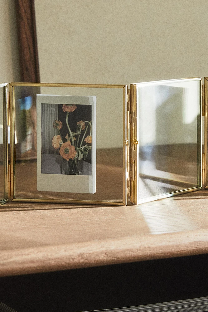 MULTIPLE PICTURE FRAME