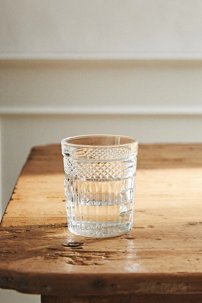 RAISED DESIGN GLASS TUMBLER