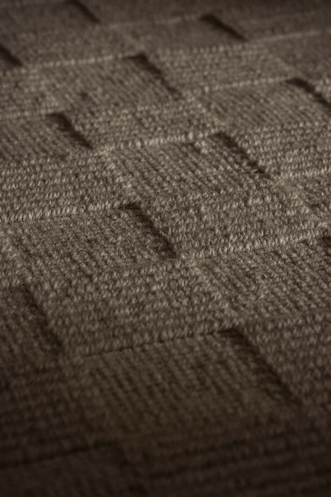 RUG 01