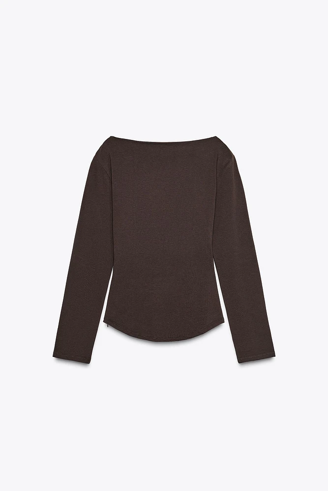 SIDE DRAPED TOP