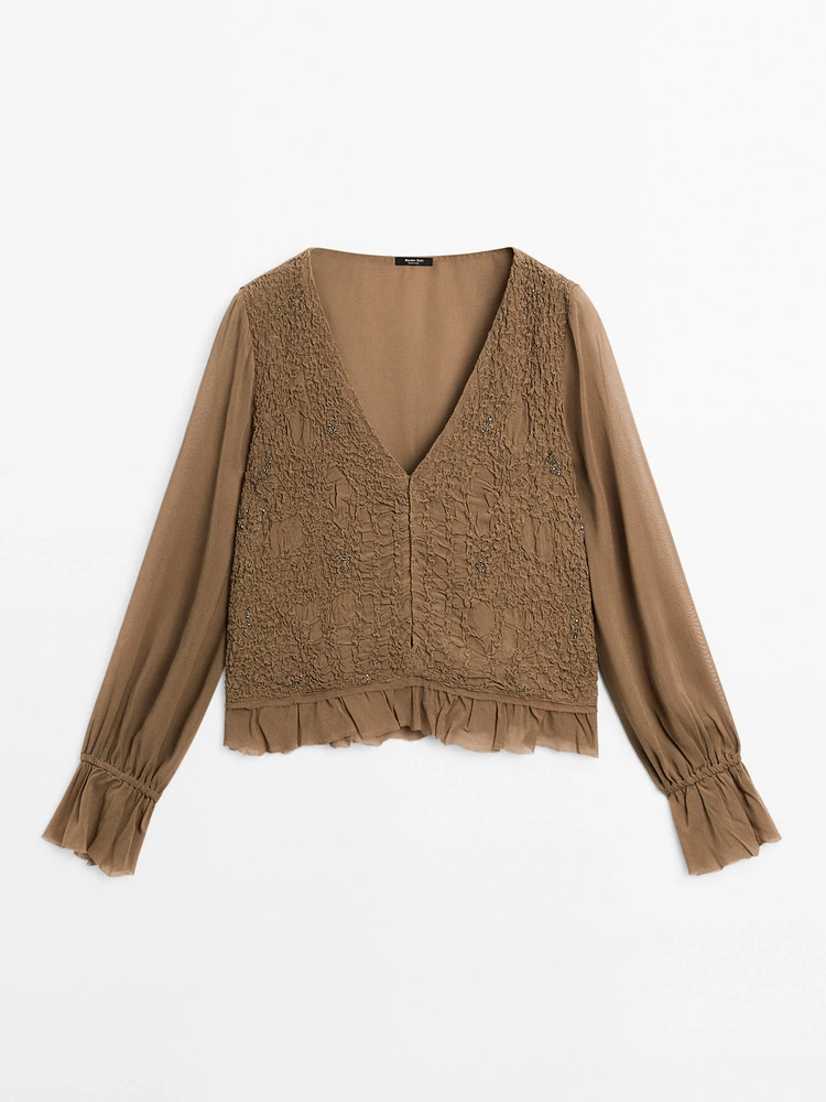 Textured shirt with ruffles
