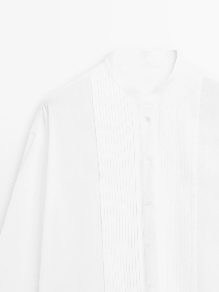Linen blend shirt with thin pintucks