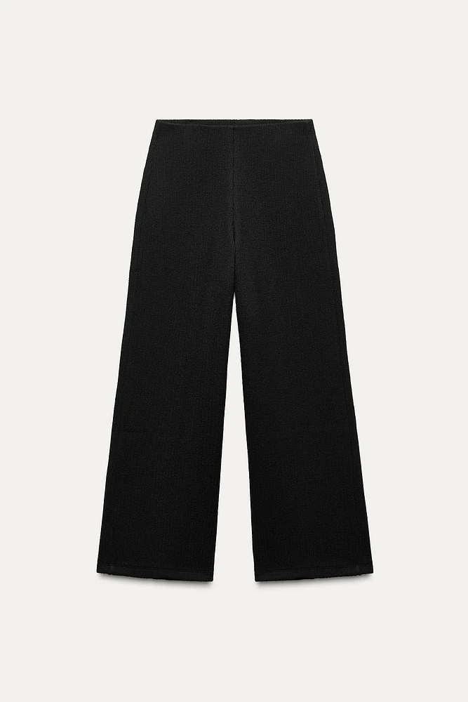 TEXTURED WIDE LEG PANTS