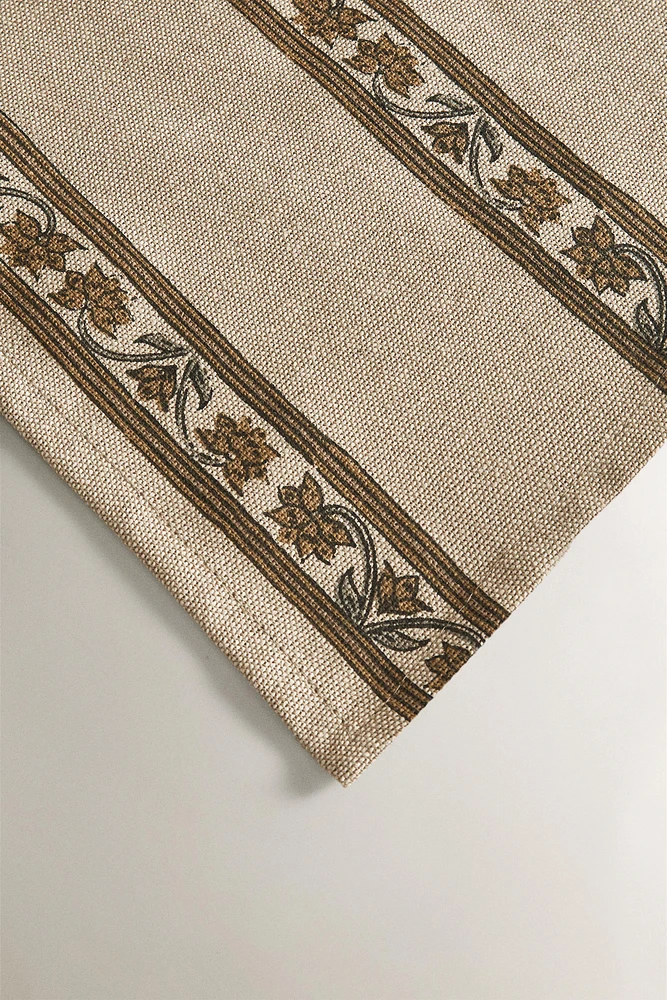 FLORAL PRINT NAPKINS WITH BORDERS (SET OF 2)