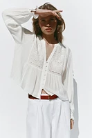 EMBROIDERED EYELET CROPPED BLOUSE