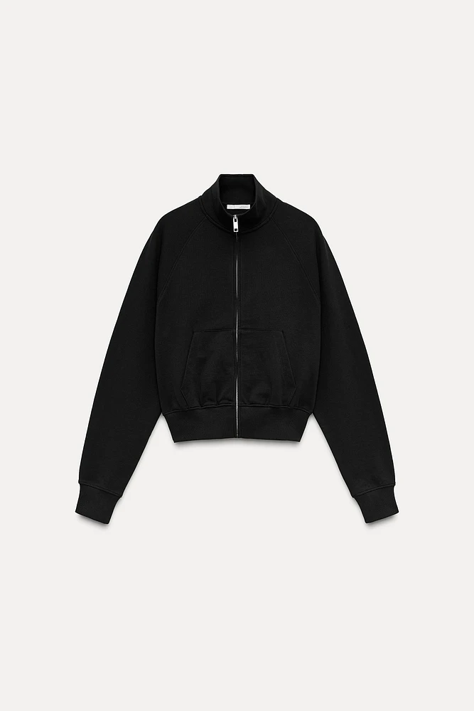 ZIP UP SWEATSHIRT