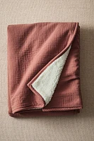 CHILDREN’S REVERSIBLE COZY BLANKET