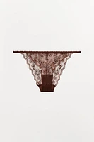 CULOTTE EN DENTELLE À FLEURS