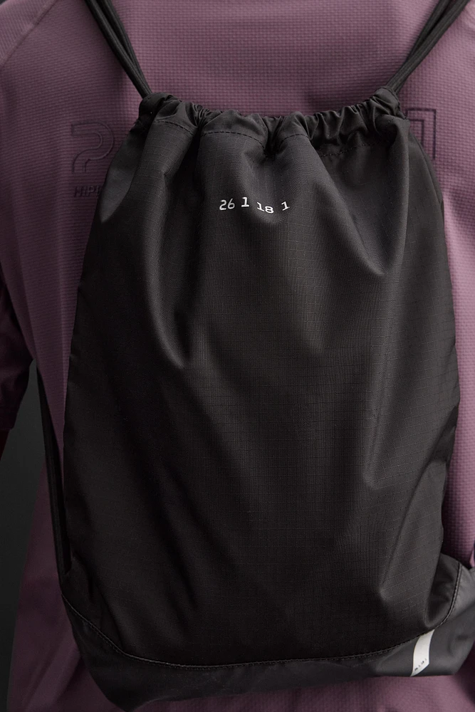 SAC À DOS SPORT AVEC CORDONS
