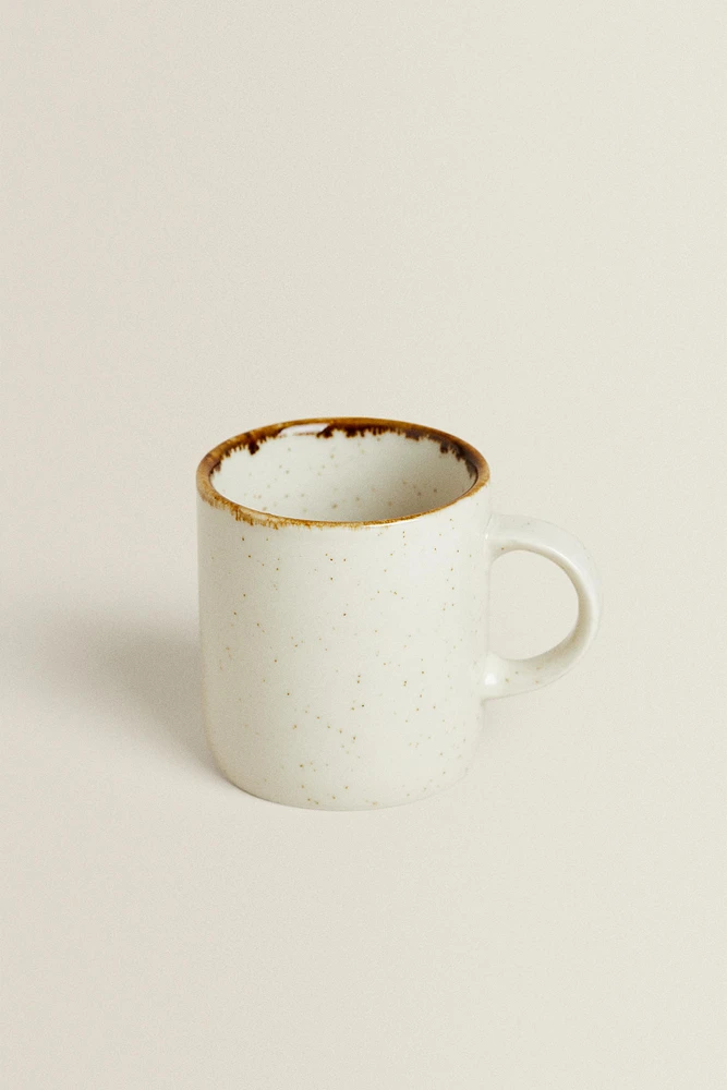 PORCELAIN MUG WITH ANTIQUE FINISH RIM