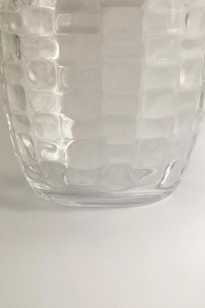 RAISED SQUARE-EFFECT TUMBLER