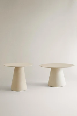 OUTDOOR TABLE WITH CONICAL BASE