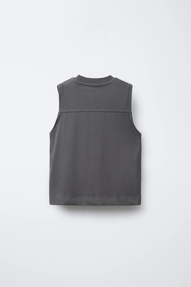 SLEEVELESS T-SHIRT AND TEXT BERMUDA SET