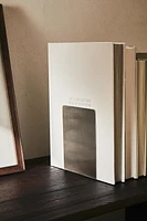 METAL BOOK STAND