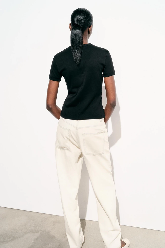 BACK SEAMED T-SHIRT