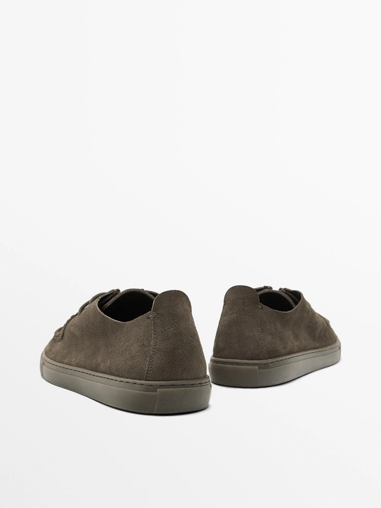 Soft moc toe shoes
