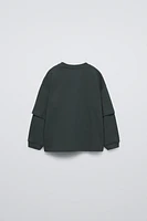 LAYERED SLEEVE LABEL T-SHIRT