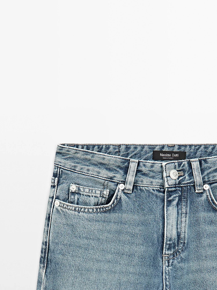 Low-rise straight-leg jeans