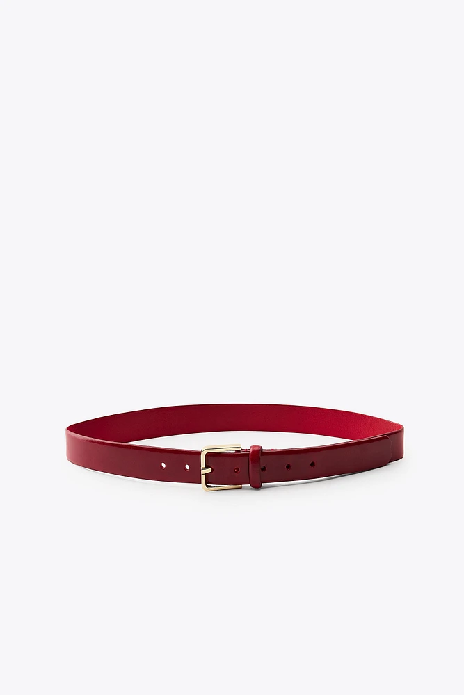 CEINTURE EN CUIR À BOUCLE CARRÉE