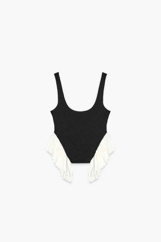 CONTRAST KNIT TOP