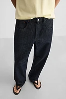 LIGHTWEIGHT BAGGY FIT JEANS
