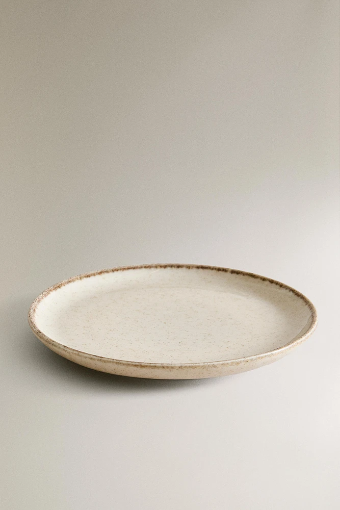 PORCELAIN SIDE PLATE WITH ANTIQUE FINISH RIM