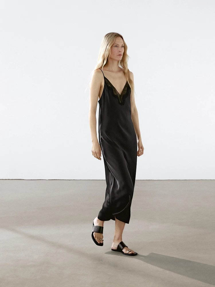 Robe longue nuisette satinée