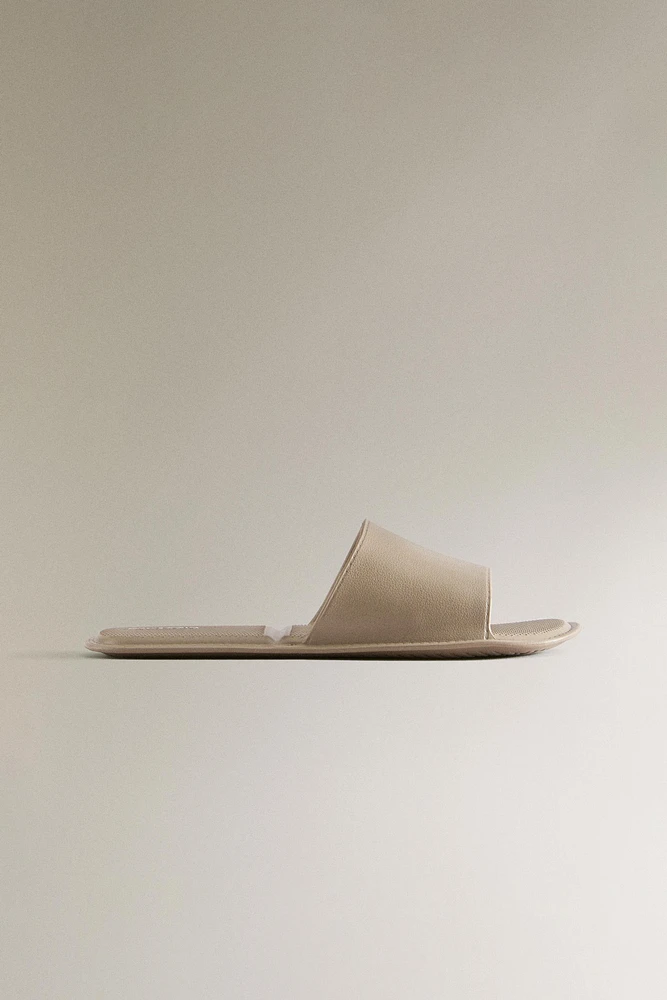 MULES PANTOUFLES À BOUT OUVERT SALLE DE BAIN