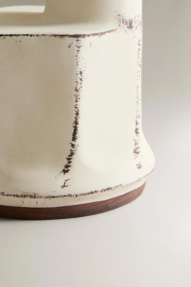 CERAMIC VASE WITH HANDLES