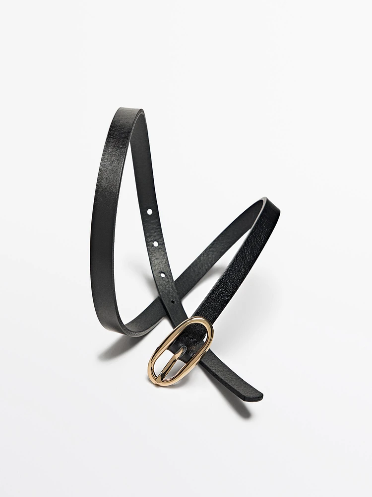Leather belt with oval buckle