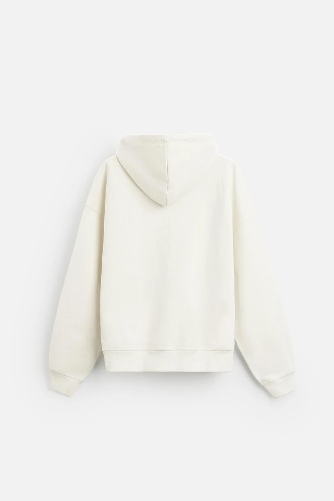 HEAVYWEIGHT HOODIE