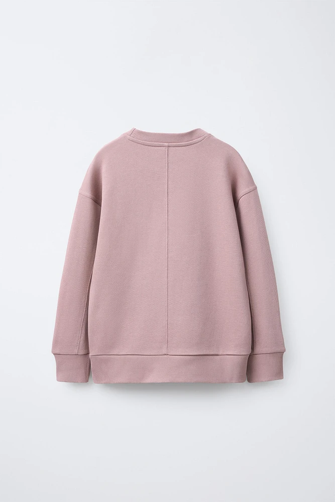 PLAIN SWEATSHIRT WITH EMBOSSED TEXT