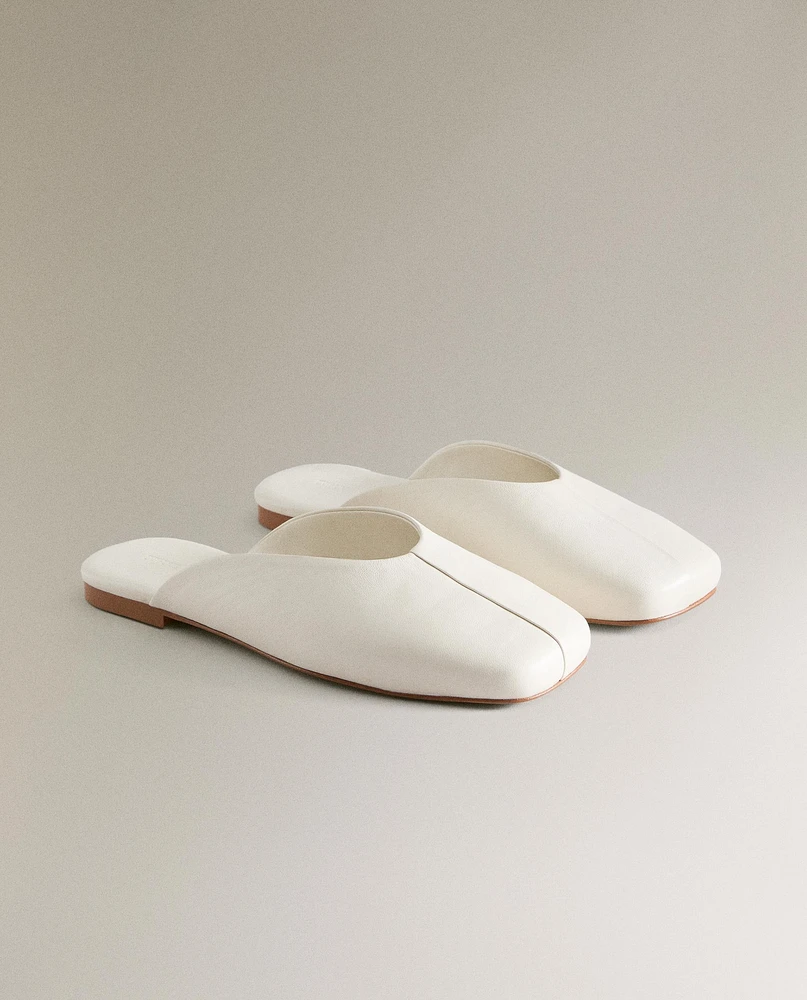 LEATHER MULES