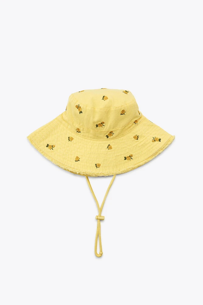 FLORAL EMBROIDERY BUCKET HAT