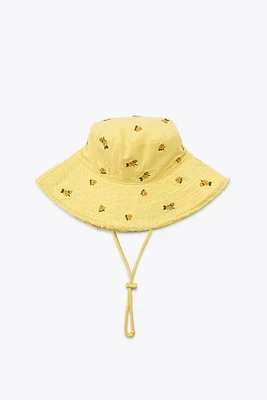 FLORAL EMBROIDERY BUCKET HAT