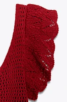 ROBE COURTE EN MAILLE TEXTURÉE À VOLANTS