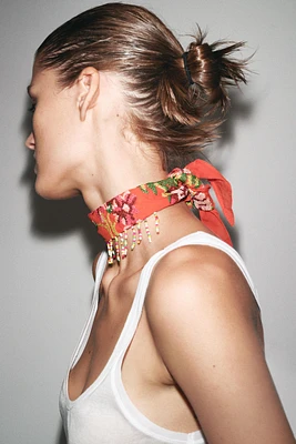 FOULARD BRODÉ FANTAISIE