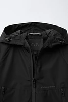 LIGHTWEIGHT HOODED WATER-REPELLENT JACKET