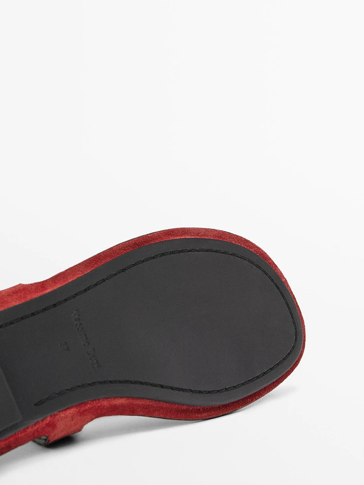 Split suede flat sandals