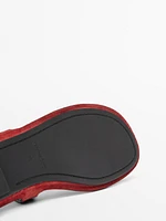 Split suede flat sandals